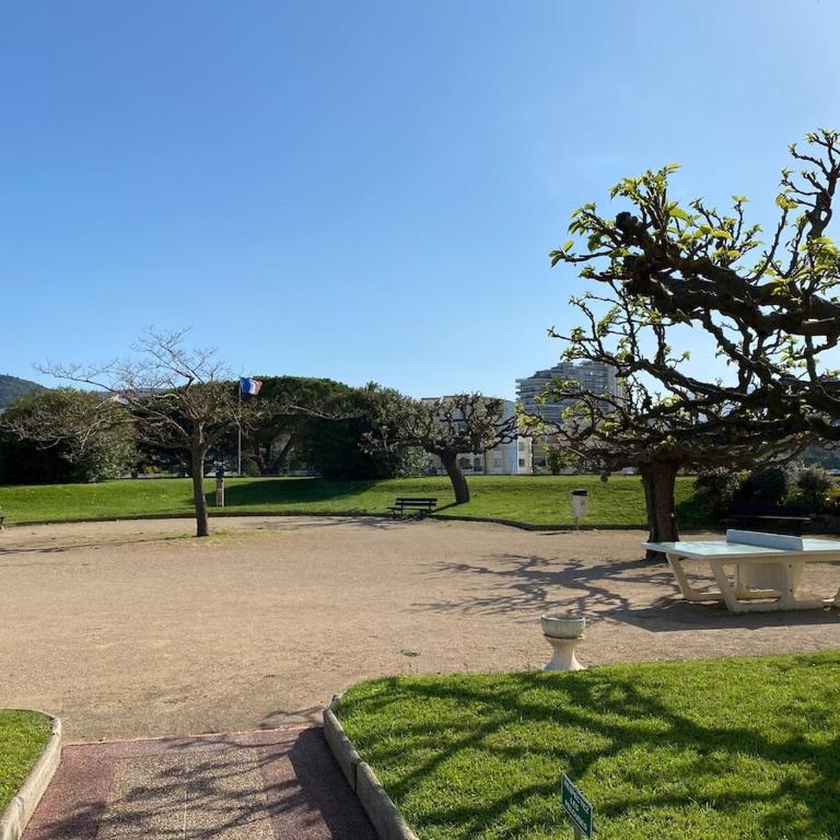 CannesMarina-3pieces-Piscine-Terrasse-Clim-Parking - Appartement 2 Chambres - 15
