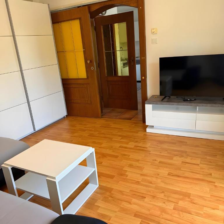 Haus Gabriele - Deluxe-Apartment mit 2 Schlafzimmern und Gartenblick - 11