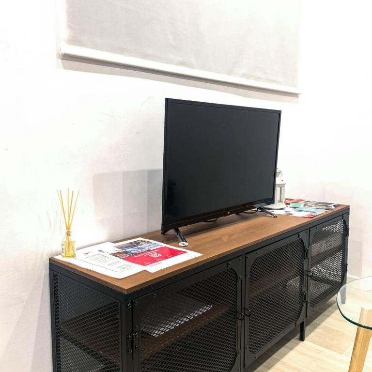 Modern Living Space in Historic Central Madrid - Apartment - 7