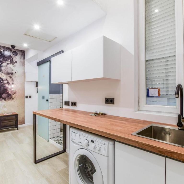 Modern Living Space in Historic Central Madrid - Apartment - 10