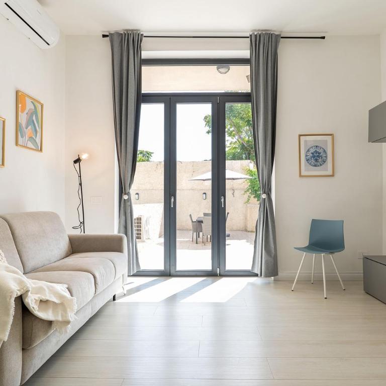 Urban Oasis near Termini, free Parking&Patio, int3 - Apartamento de 2 dormitorios - 80