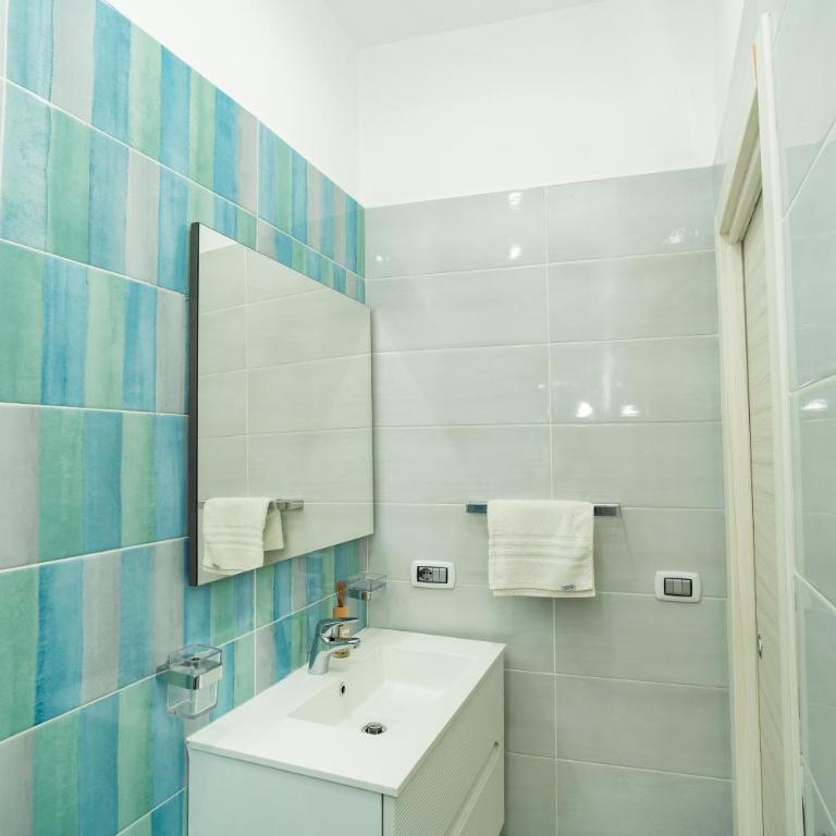 Sanità Rooms - Standard King Room - 4