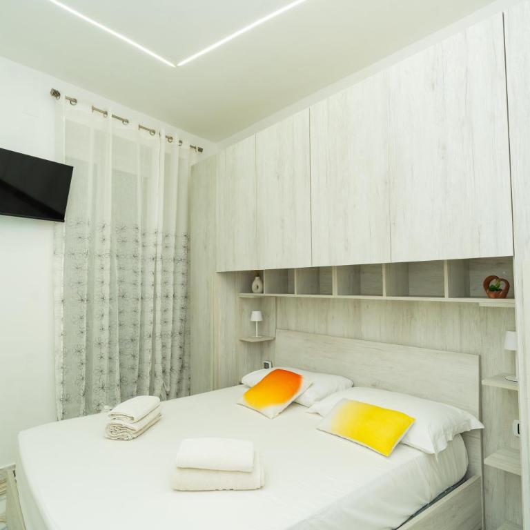 Sanità Rooms - Standard King Room - 8