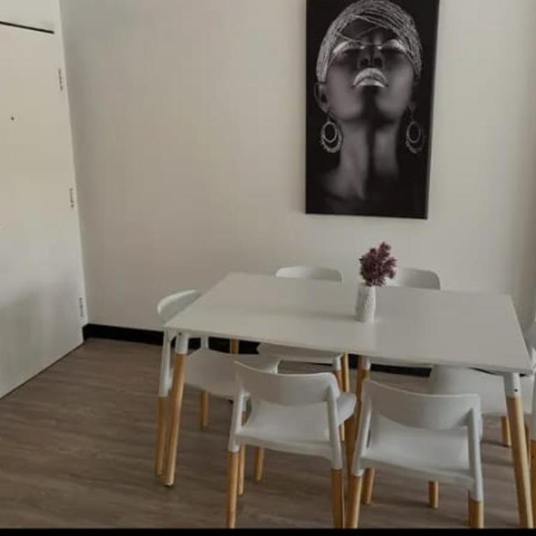  - Room #1715228701 - 7