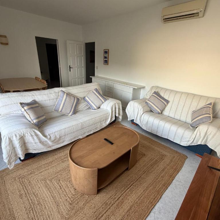 Amplio apartamento en Cap Sa Sal - Apartamento de 2 dormitorios con vistas al mar - 35