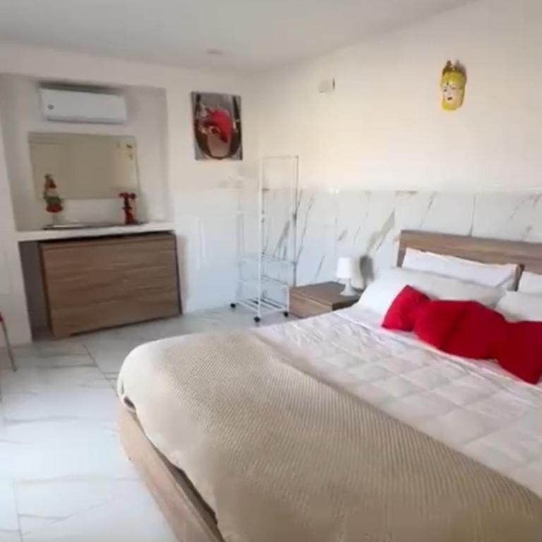  - Room #1715290001 - 4