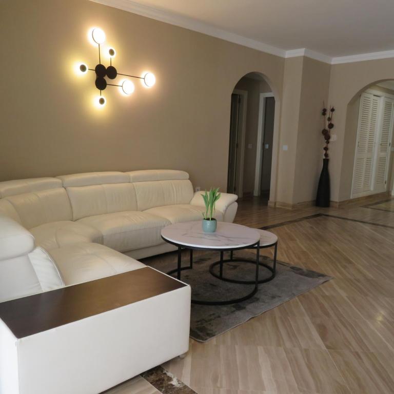 3 bedroom apartment Bahia de Marbella - Apartamento de 3 dormitorios con balcón - 12