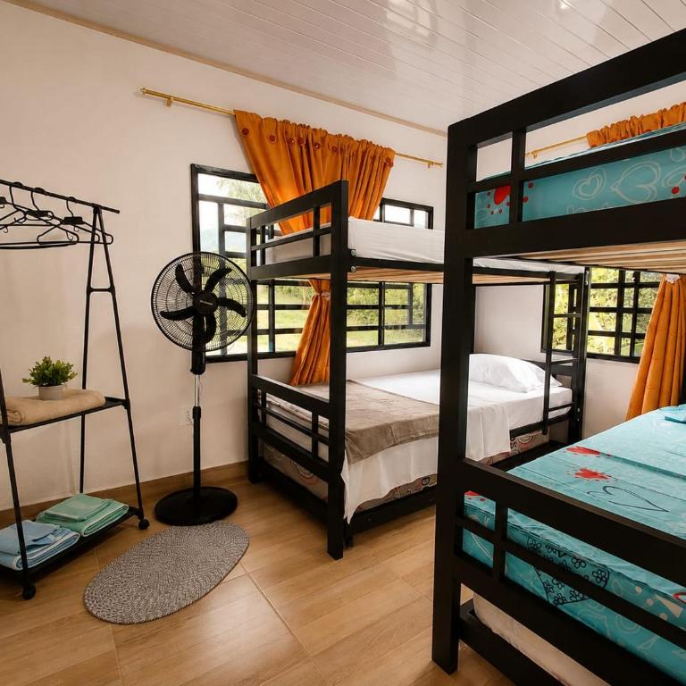  - Room #1715301102 - 3