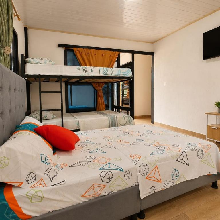 - Room #1715301102 - 11