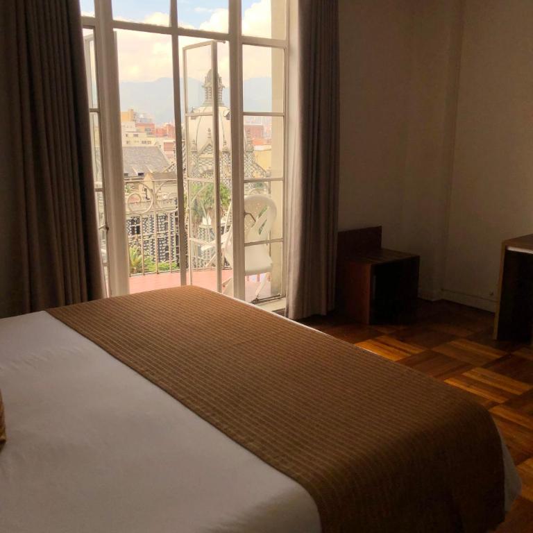 Hotel Nutibara - Superior Double Room with Terrace - 22