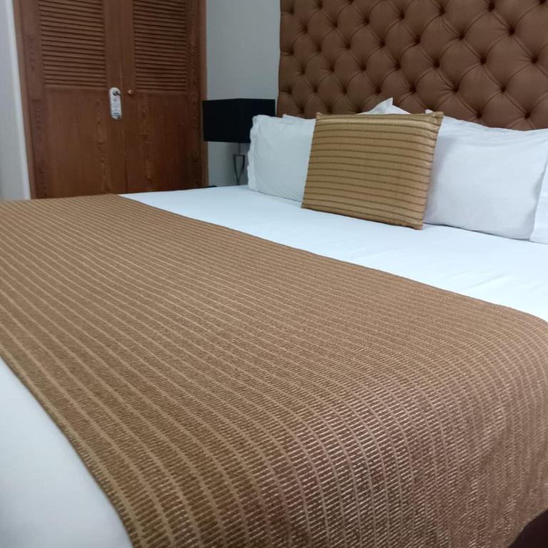 Hotel Nutibara - Superior Double Room with Terrace - 24