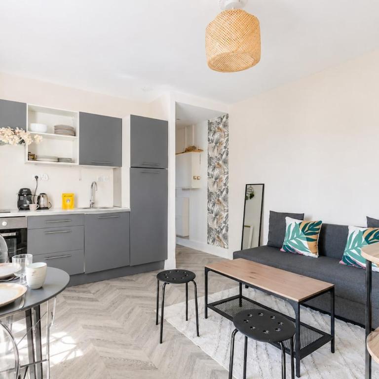 La Loge, aux portes de Paris - Room #1715316501 - 11