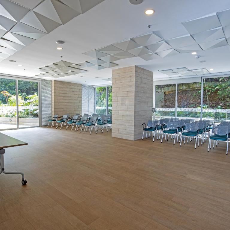 Skyline 11th Floor Mountain View, Private Jacuzzi, AC King Bed - One-Bedroom Apartment - 44