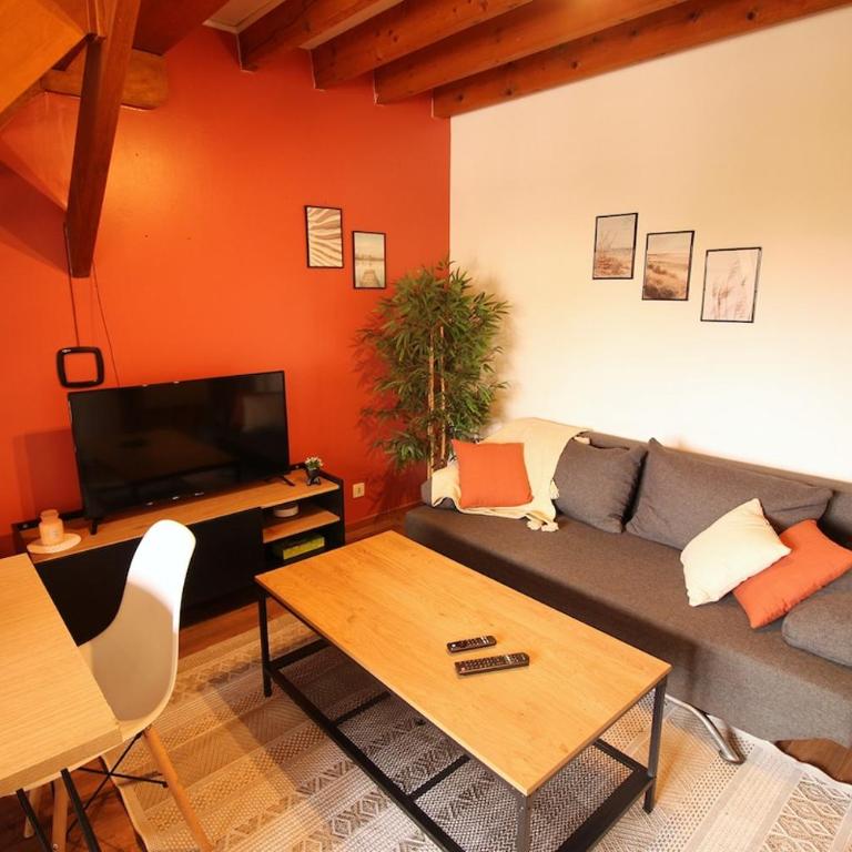Quai n4 Gare Centre Ville 24h du Mans - Appartement en Duplex - 24