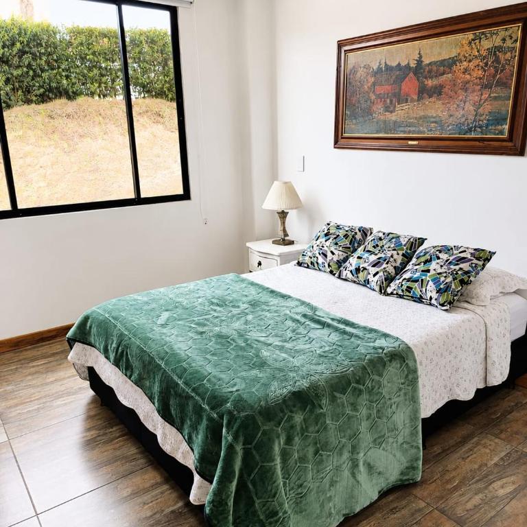 Casa El Roble paipa - Deluxe Queen Room - 16