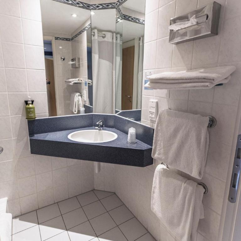 Holiday Inn Express Geneva Airport by IHG - Chambre Double Standard avec Canapé-Lit - 5