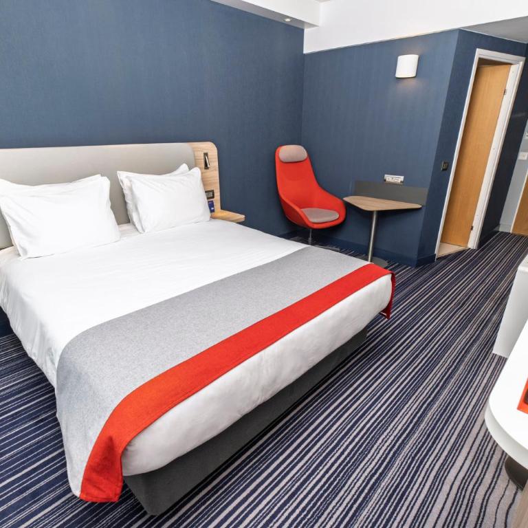 Holiday Inn Express Geneva Airport by IHG - Chambre Double Standard avec Canapé-Lit - 6
