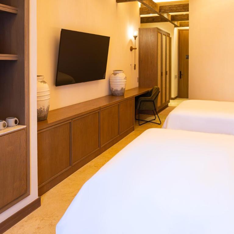 Hotel El Balconario by Faranda Boutique - Deluxe Legacy 2 Twins City View - 2