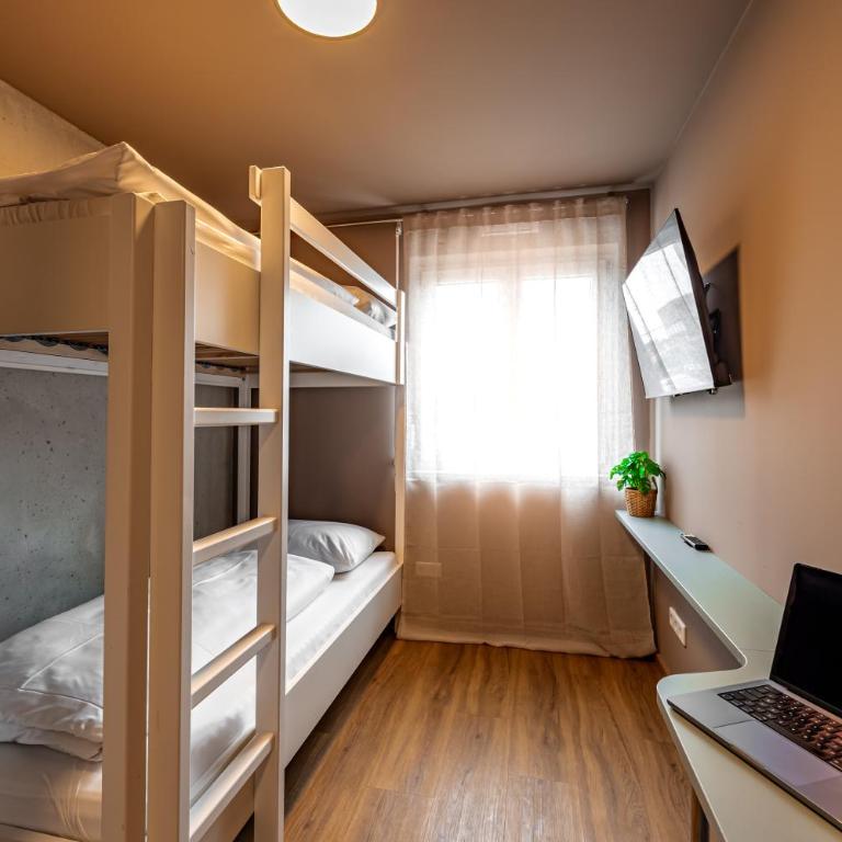 smart studios - by kalm stay - Twin Room - 11