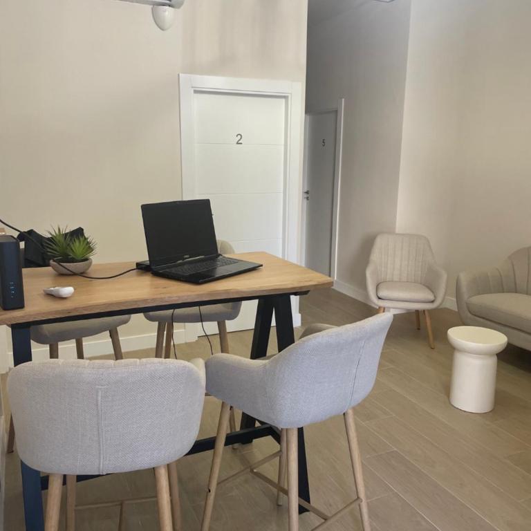 Espacio Coworking-Estudios con residencia cerca Campus Universitario - Standard Studio - 26