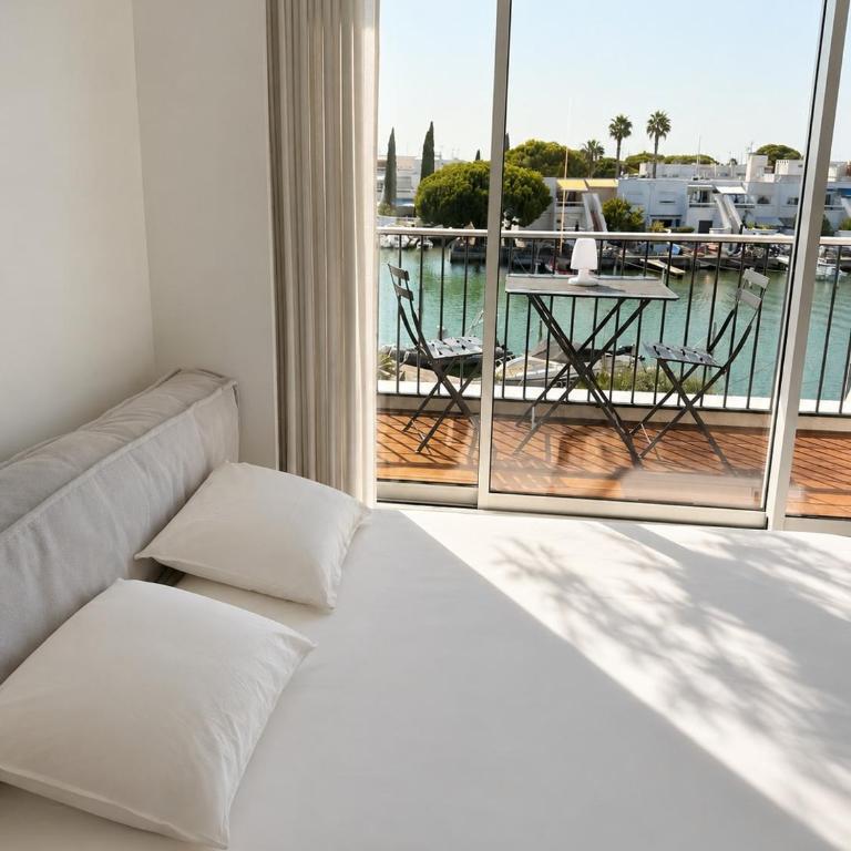  - Room #1715361501 - 4
