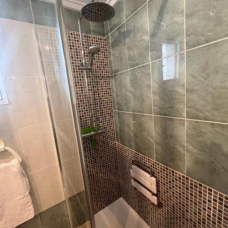 Acogedor apartamento en zona residencial con piscina - Apartment mit 2 Schlafzimmern - 24