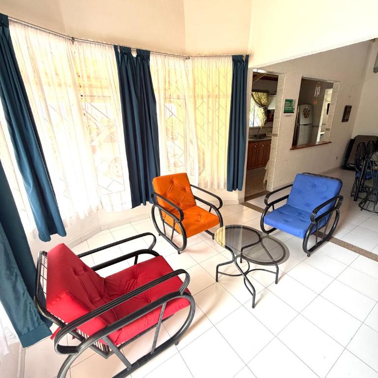  - Room #1715395401 - 15