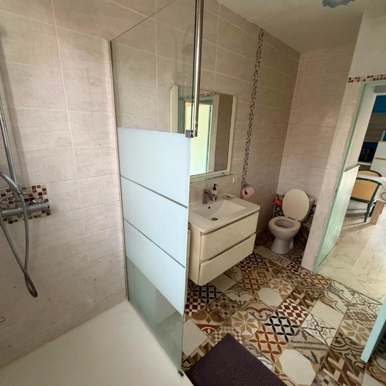 T3 Frontignan ville dans un quartier calme - Appartement 2 Chambres - 6