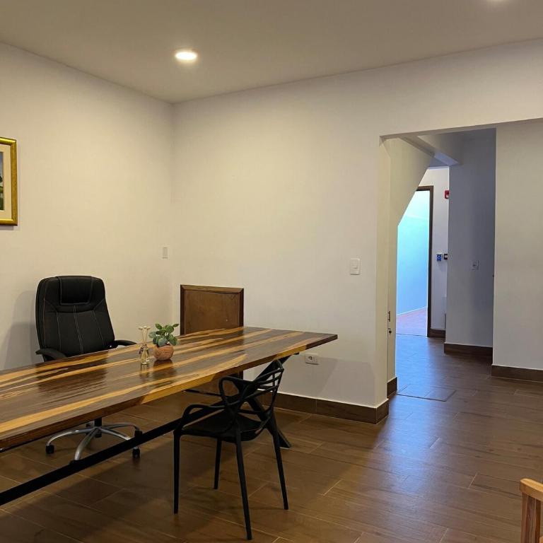  - Room #1715410601 - 4