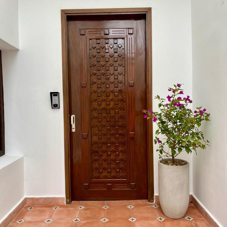  - Room #1715410601 - 10