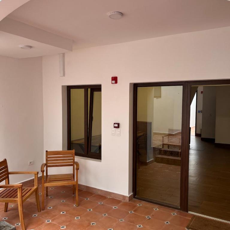  - Room #1715410601 - 12
