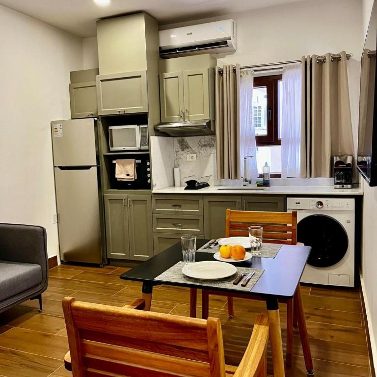  - Room #1715410601 - 13