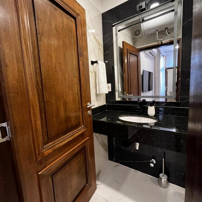  - Room #1715412101 - 2