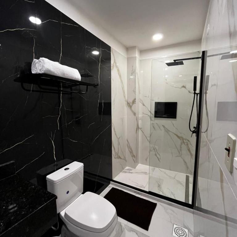  - Room #1715412101 - 10