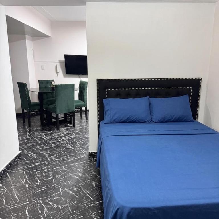  - Room #1715412301 - 5