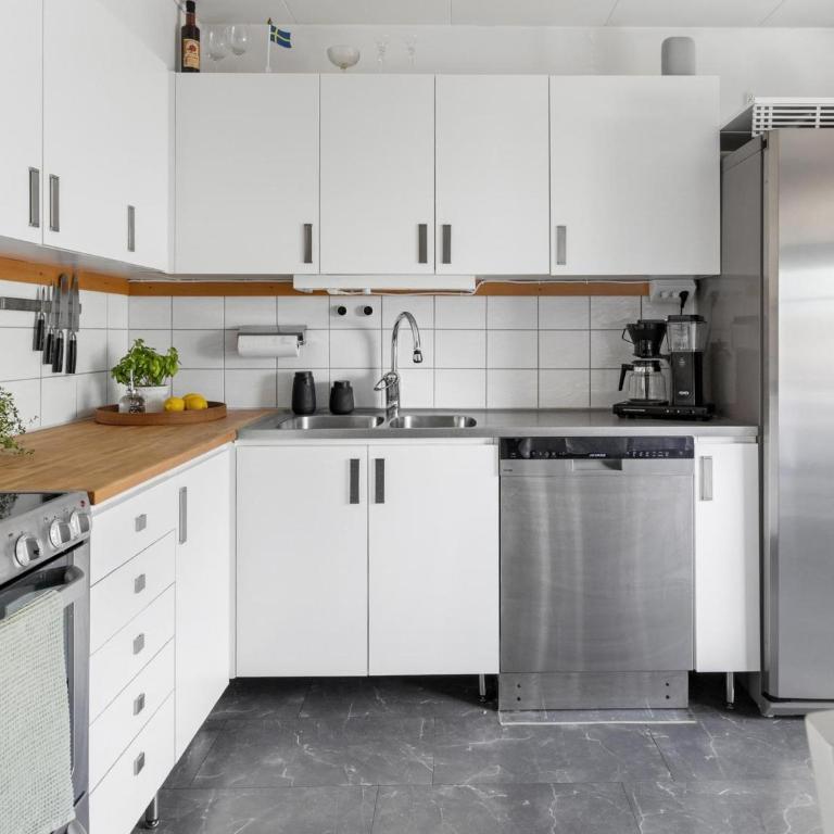 Hébergement dans un lieu pittoresque avec parking et vue magnifique - Room #1715429501 - 6