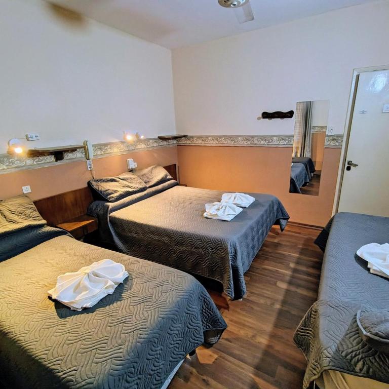 Apart Hotel RITZ - Quadruple Room with Private Bathroom - 8