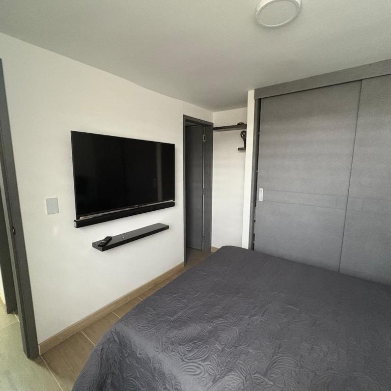  - Room #1715468401 - 17