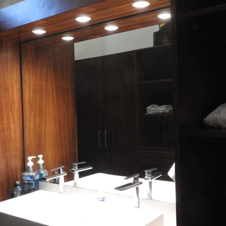 Ava 19 Stay549 Bed & Breakfast Adults Only - King Room with Balcony - 3