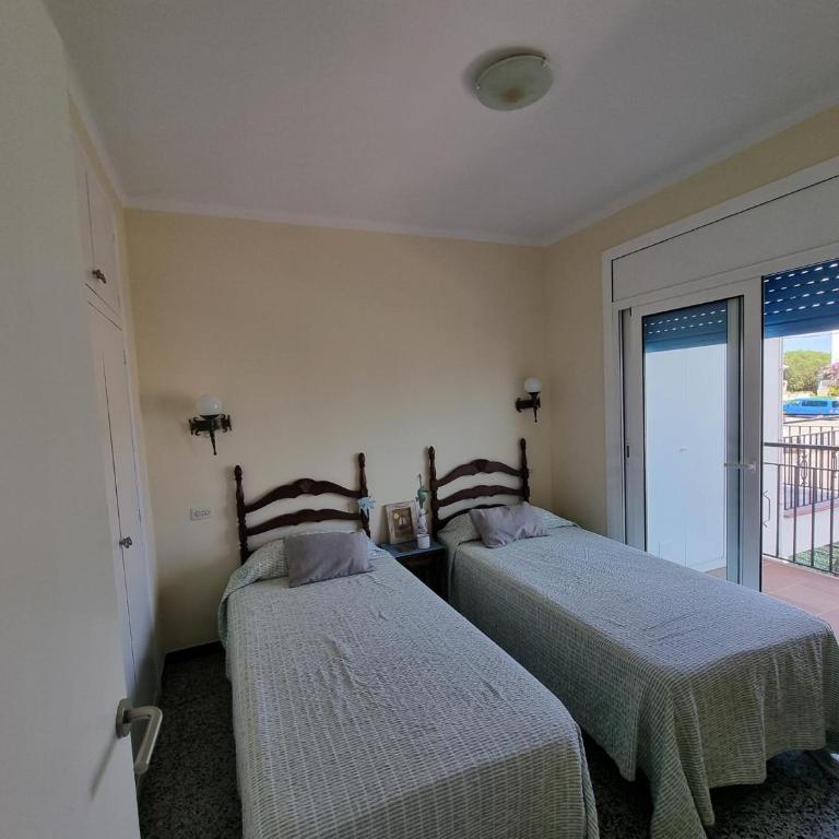 Acogedor apartamento a 50m de la playa con terraza, aire acondicionado y parking - HISP-236-82 - Apartment - 21