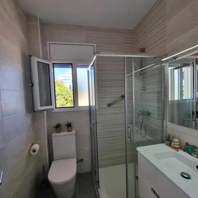 Acogedor apartamento a 50m de la playa con terraza, aire acondicionado y parking - HISP-236-82 - Apartment - 23