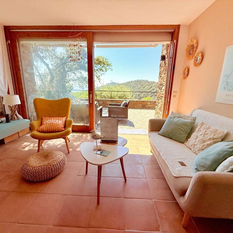 Mazet provençal, vue mer - 6 pers. - FR-1-900-15 - Maison de Vacances - 2