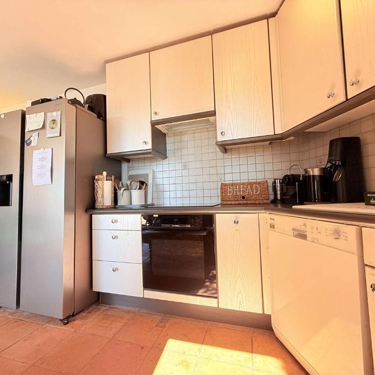 Mazet provençal, vue mer - 6 pers. - FR-1-900-15 - Maison de Vacances - 24