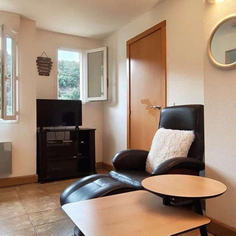 Appartement avec parking en centre-ville - 3 pers. - FR-1-703-234 - Appartement - 1