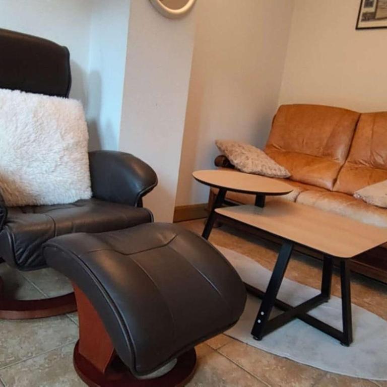 Appartement avec parking en centre-ville - 3 pers. - FR-1-703-234 - Appartement - 8