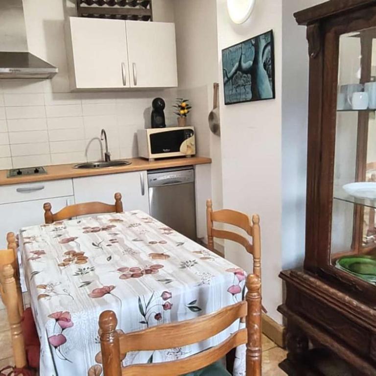 Appartement avec parking en centre-ville - 3 pers. - FR-1-703-234 - Appartement - 10