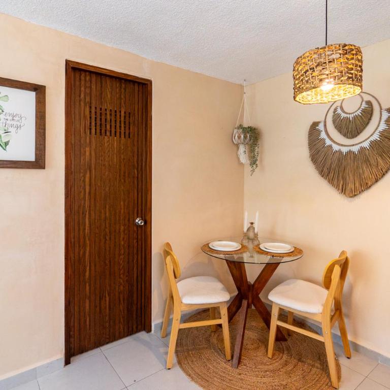 Cozy and central private room with pool - One-Bedroom Apartment - 17