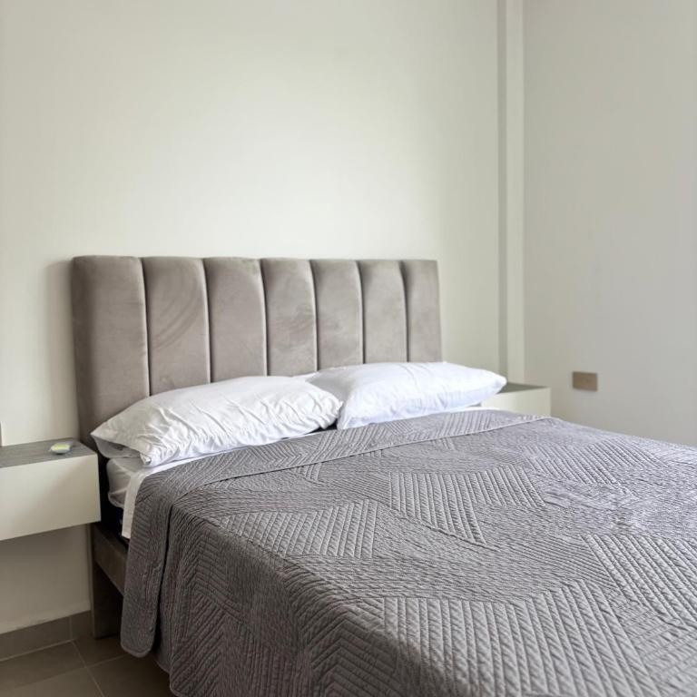  - Room #1715501801 - 10