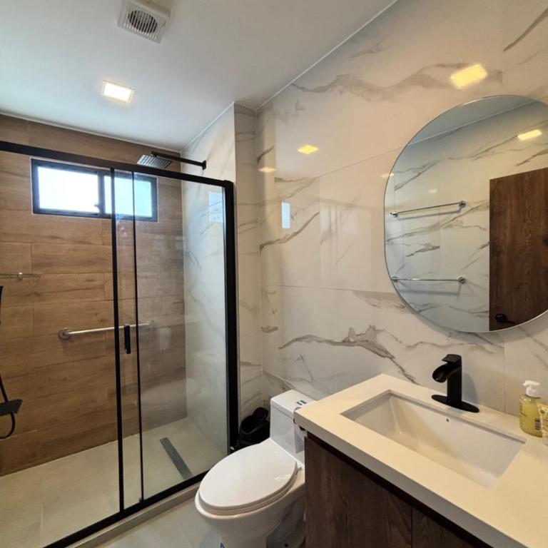  - Room #1715501801 - 13