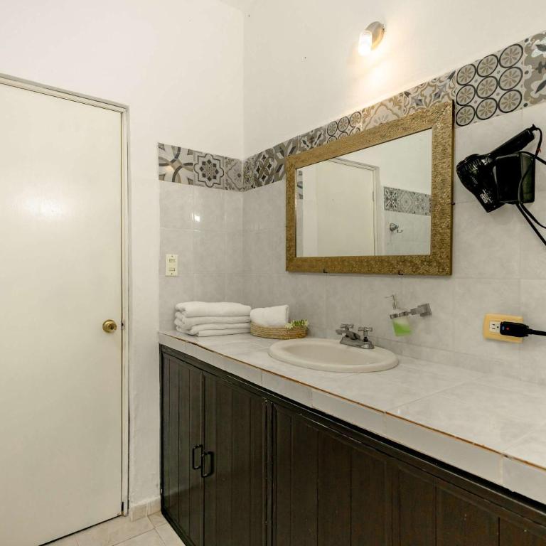 Casa Amplia, 7 Hab con Alberca, Gym y Terraza - Vacation Home - 64